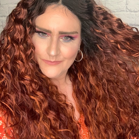 Janet Collection Epic Lace Front Wig - Picture 2 of 5